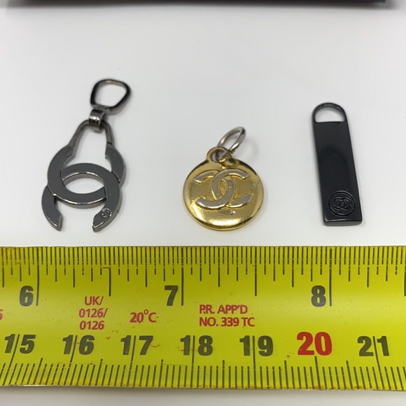 Three CHANEL Metal Zipper Pull - Picture 8 of 11